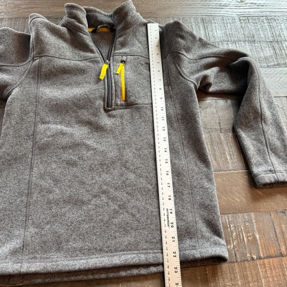 The North Face Boys LG Gray Yellow 1/2 Zip Fleece Pullover Sweatshirt Sweater - Picture 3 of 9